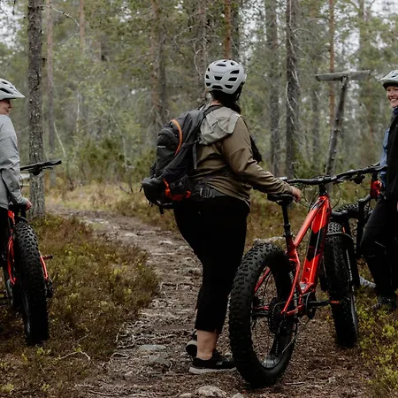 Arctic Sky Lapland בית נופש *